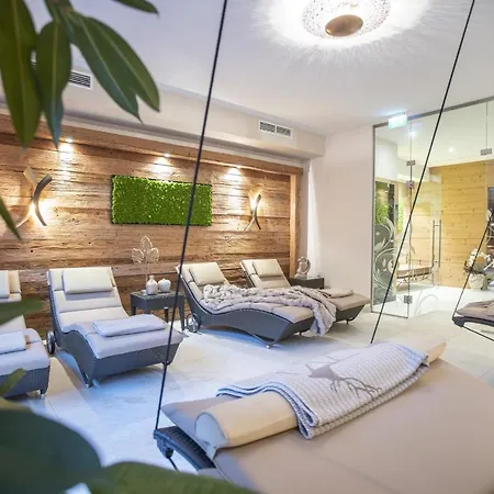 Alphaus Aparthotel