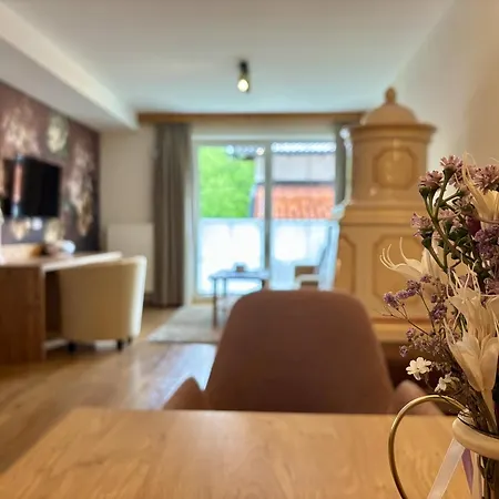 Alphaus Aparthotel Apartment 4*